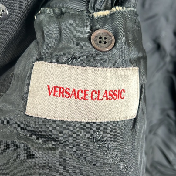 Versace Classic Black Men's Coat size XL (frayed sleeve) - Picture 8 of 9